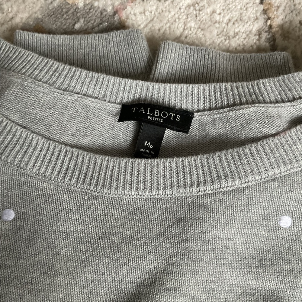 Talbots Gray Sweater with Polar Bear Design - Picture 4 of 6